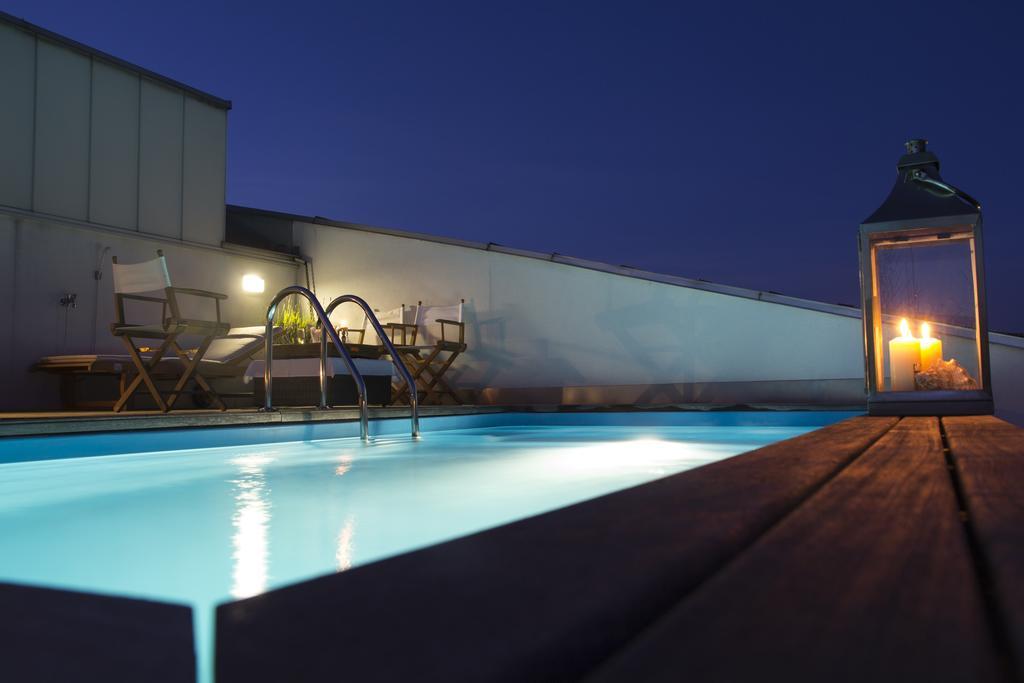 Pavi Apts Ljubljana - Private Rooftop Swimming Pool Liubliana Quarto foto